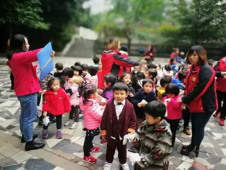 重庆南岸南滨华艺幼儿园今冬明春消防防控演练