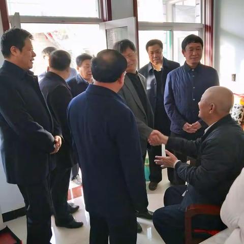 市领导慰问军休干部