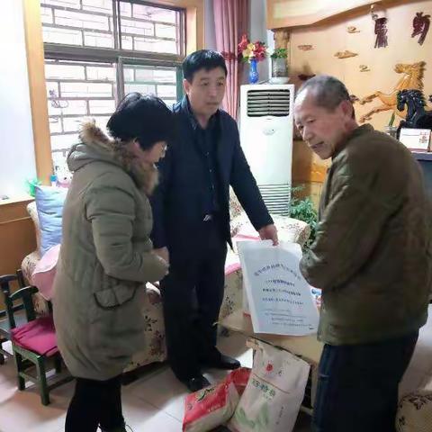 休干所慰问重病、困难军休干部