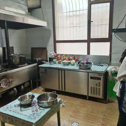 学校营养早餐及学校周边食品安全专项检查