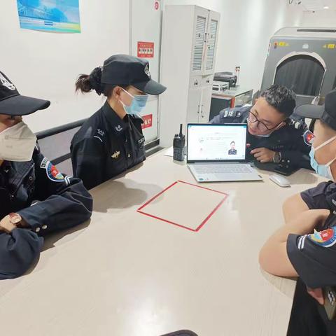 强化服务意识  倡导奉献精神