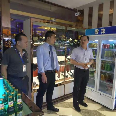 海口市龙华区食品药品监督管理局对辖区娱乐场所开展食品安全检查