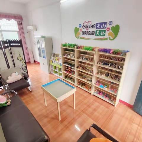 横沟桥镇小学沙盘室迎来首批体验者