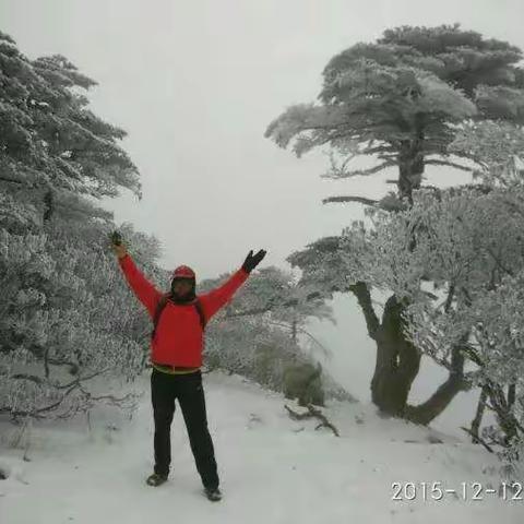 苍山踏雪觅仙踪，山水诗意画图中