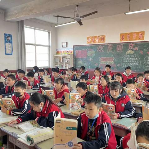 书香浸润校园，晨读点亮人生—艾曲志成学校“每日晨读一小时”活动