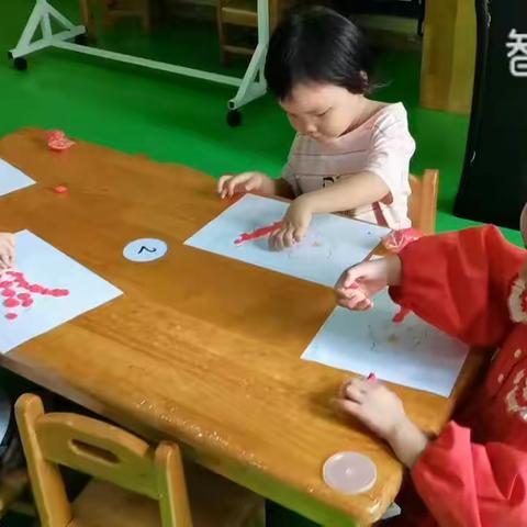 盛泰童星幼稚园雅一班学期回顾