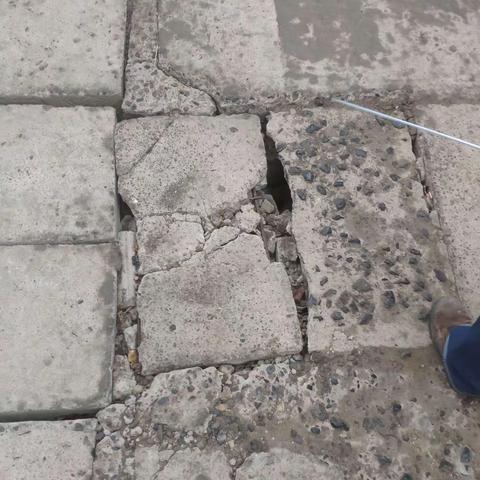 城东街道良庄社区环境大整治