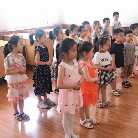 下南街小学附属幼儿园口才小社团结课汇报