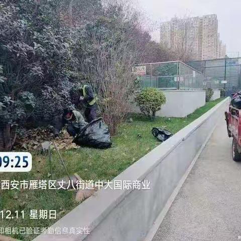 高新路项目“大清掏，大冲洗”