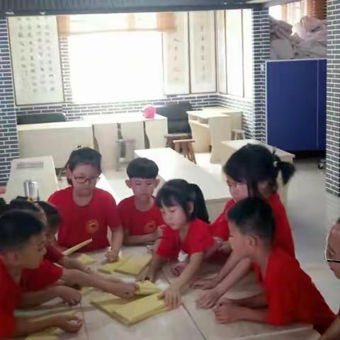 2018国学少年成长班第四天动手动脑开启智慧