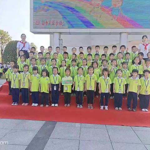 求学小萌新 快乐入学礼———记简青芙蓉学校一年级51班入学礼