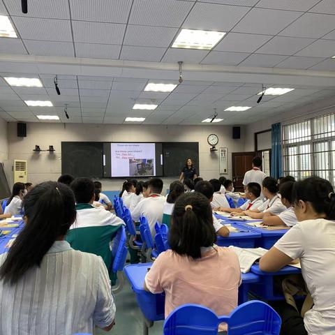 2022-2023学年海南华侨中学初中英语组公开课展示和听课评课活动及第五周集体备课会议