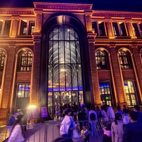 意大利风情街夜曲