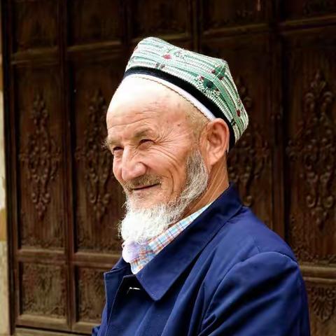 新疆是个好地方之三    喀什的老人们、