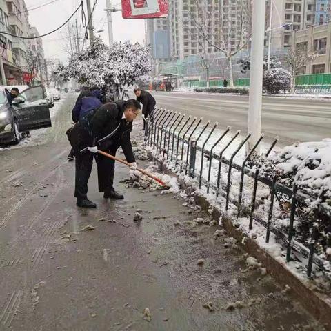 泗阳支行营业部积极应对冰雪天气