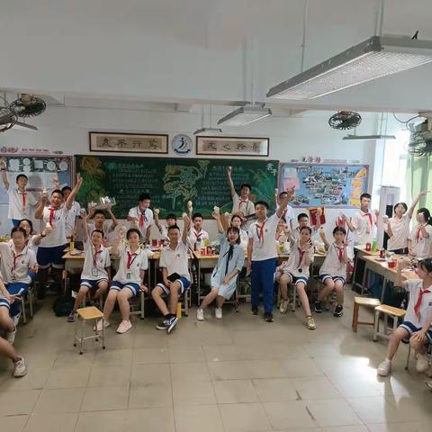 二中七（7）班庆＂六一＂