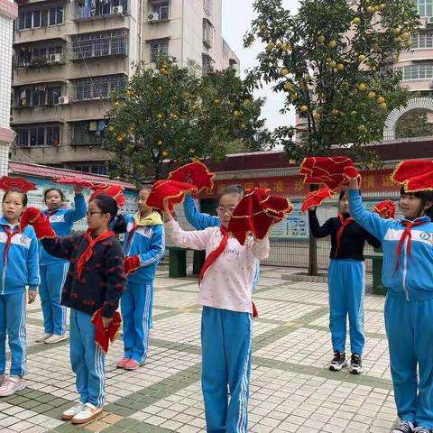 手巾花里的笑脸——庆云山小学五年级音乐第一课《新东北风》手巾花作业-五年级二班