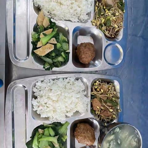 赵庄小学5.31日食堂菜谱:米饭🍚、狮子头、青菜炒豆腐、紫菜蛋花汤、肉丝炒豆芽