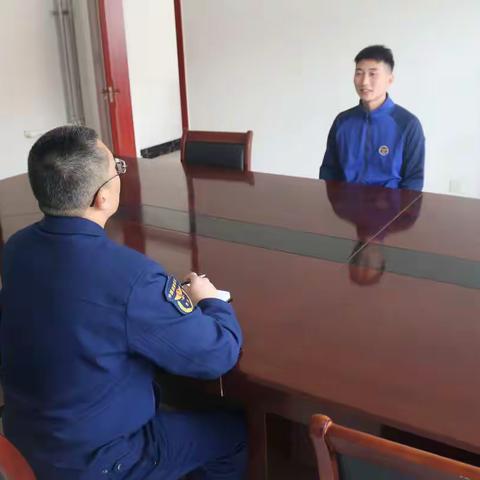 张村消防救援站开展谈心谈话活动