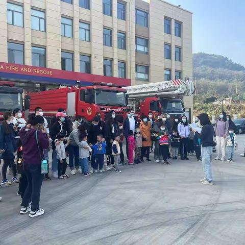 环翠：张村消防救援站迎来幼儿园师生参观学习