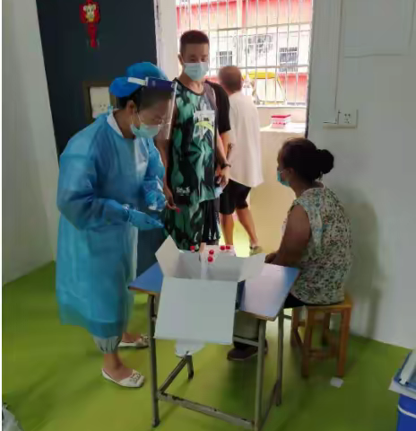 里塔镇：创新服务理念，打通疫苗接种“最后一米”