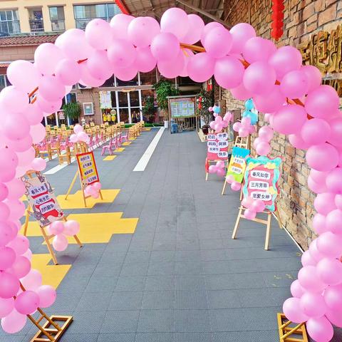 “春日献礼，女神归来”——龙陵县小天使幼儿园“三八”妇女节美篇