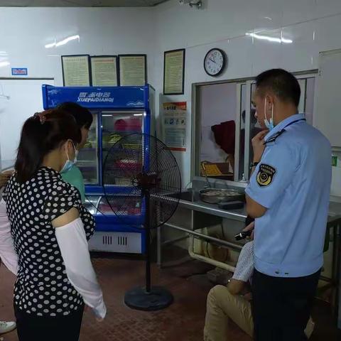 7月20日兰洋所配合兰洋镇政府开展生物病媒防制。