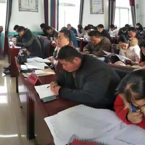 新里中心学校质量攻坚年第二次推进会暨期中考试质量分析会