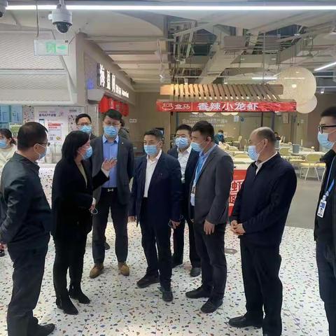 区委常委、区纪委书记、区监委主任桑逢德，副区长杨克建，包挂督导山大路街道疫情防控工作