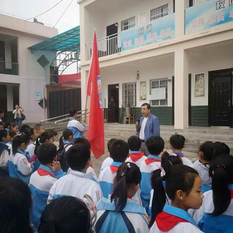 踏晨雾泾河赏菊 迎朝阳博采众长—— 泾河新城泾干东关小学秋季游花博会研学活动