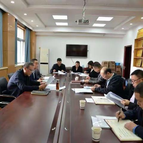 新城区城市管理和综合执法局党委召开对照党章党规找差距暨检视问题剖析会
