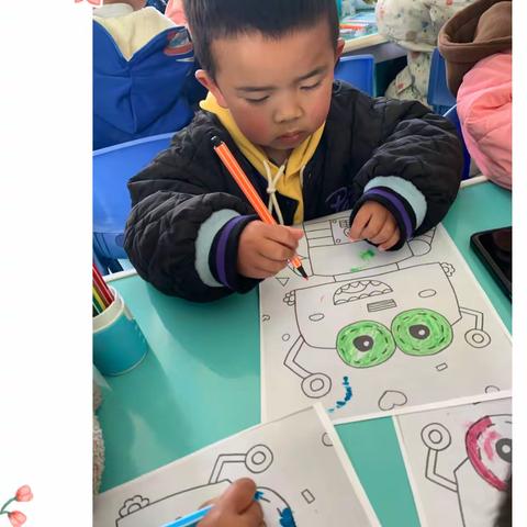 阳春三月，草长莺飞，孩子们迎来了春天，结束了三月份的第二周，也成长，懂事了不少👀👀👀👀