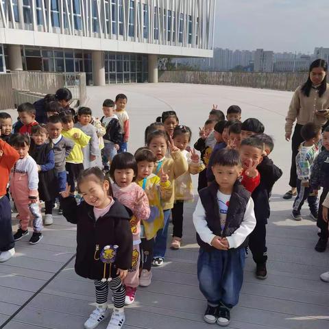 孩子们的升旗仪式