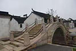 爱情走过石拱桥（原创）