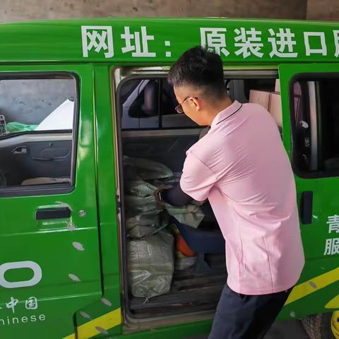 连续奋战，只为农户增产增收