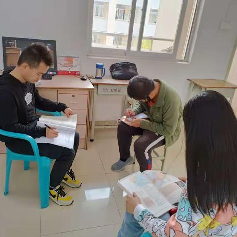 陆丰市甲子中学高一级历史备课组工作会议