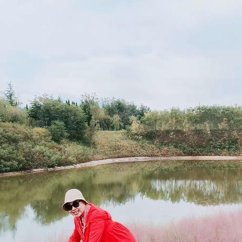 十一国庆节泰生小镇打卡粉黛子乱草