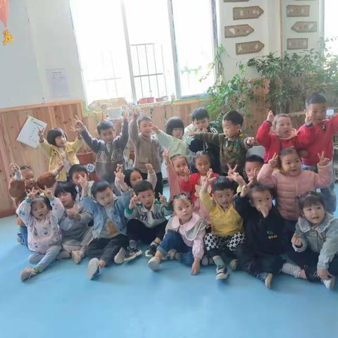 连湖镇阳光幼儿园中班本周快乐时光
