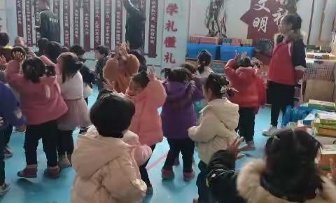 连湖镇阳光幼儿园中班第二周