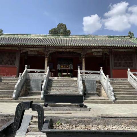 四川平武县报恩寺：明代的皇家寺院。李白纪念馆