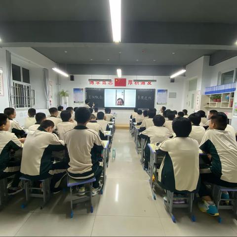 每逢佳节倍思亲，重阳连线寄深情