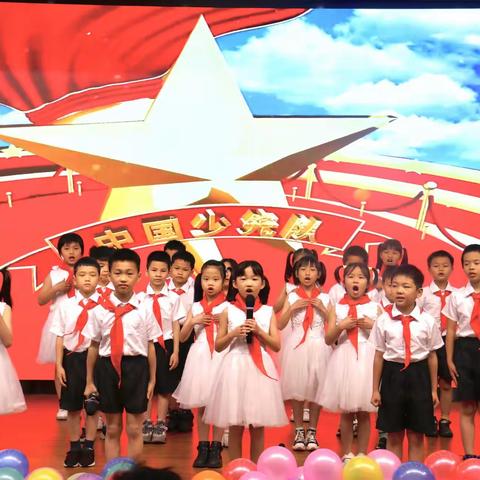 以爱耕耘，共享成长——新江南实验中学二1班期末总结