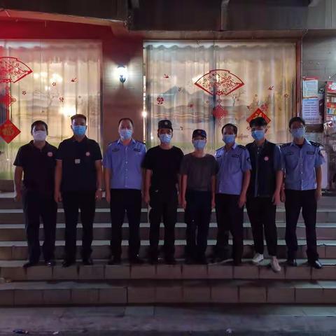 海山街道田东社区开展“双节”消防安全隐患突击夜查行动