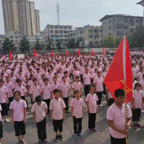 淬炼成钢——七十班军训纪实