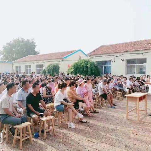 家校携手，共防溺水———往生堂小学防溺水家长会