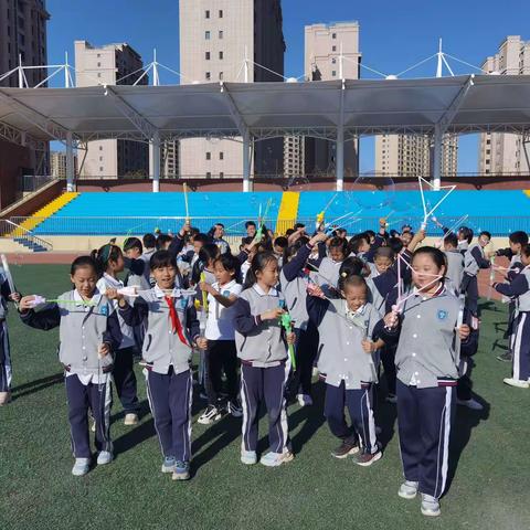 留住美好童年～二中国际三年七班孩子们泡泡的赞歌！