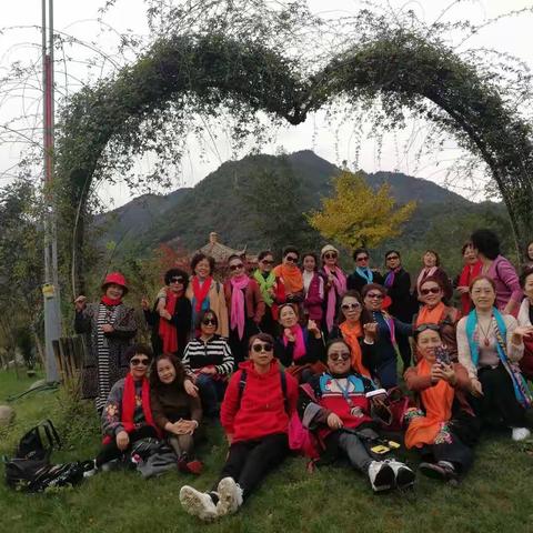 2020年广汉老年大学舞蹈二班班级活动