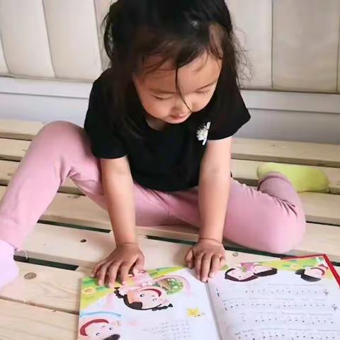 2020年7月的宝贝唱歌