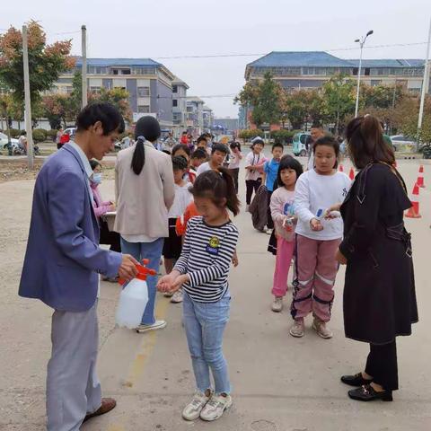 单县北园小学安全防疫应急演练