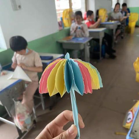 上三汲小学手工课